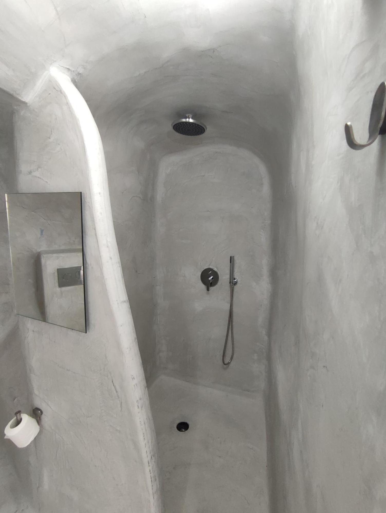 Central Santorini Serenity Rooms Fira  Exterior photo